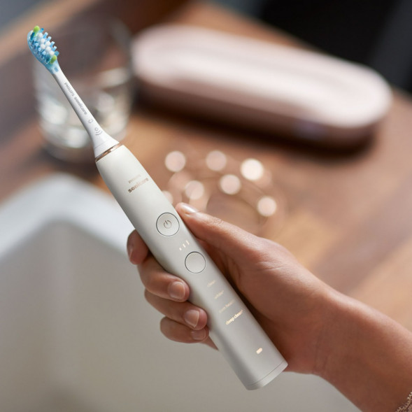 Электрическая зубная щетка Philips Sonicare 9000 Diamond Clean, белый в Саранске